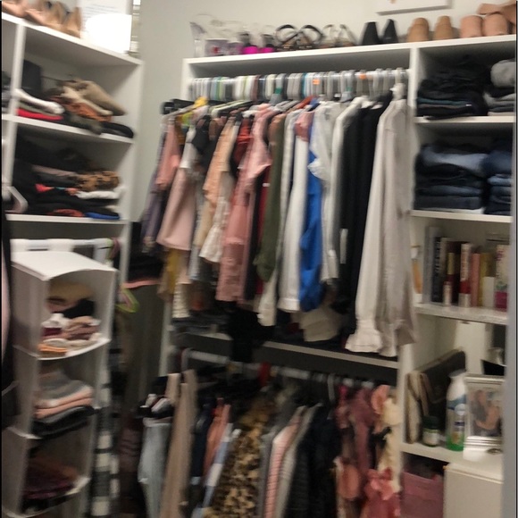 Meet your Posher, “ Mary Michelle “ - Picture 3 of 15